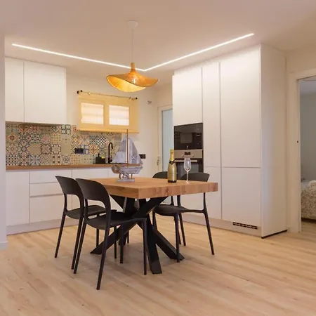 Miramar Marineta Casiana *